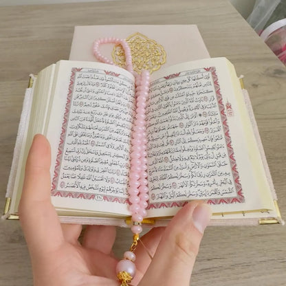Quran Gift Box Set with Velvet Covered Box Pearl Tasbeeh for Eid Ramadan Weddings Islamic Home Decor Gift Koran Tasbih with Decorated Box Muslim Table Decoration Elegant Decorative Religious