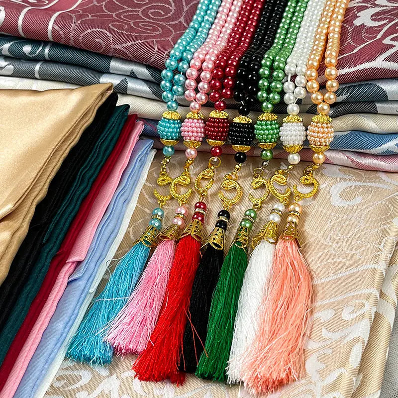 Muslim Prayer Mat Set with Prayer Beads